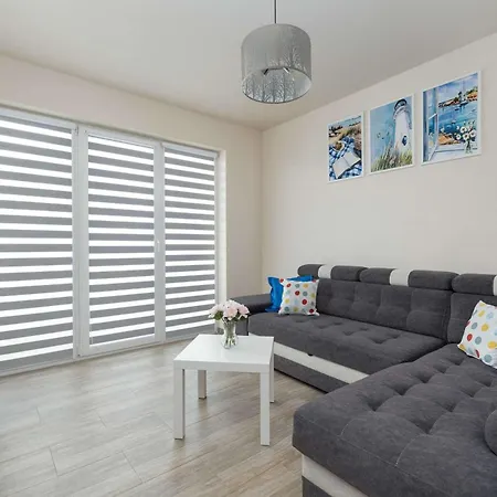 White With Balcony Near Centre Of By Renters *