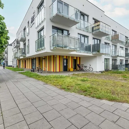 White With Balcony Near Centre Of By Renters * Świnoujście